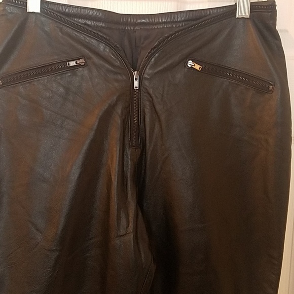 VINTAGE WILSON'S LEATHER PANTS. - Picture 4 of 8